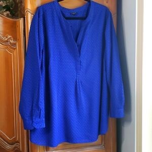 TALBOTS ROYAL BLUE BEAUTIFUL blouse, Size 3X. 3/4 sleeves. Completely lined.